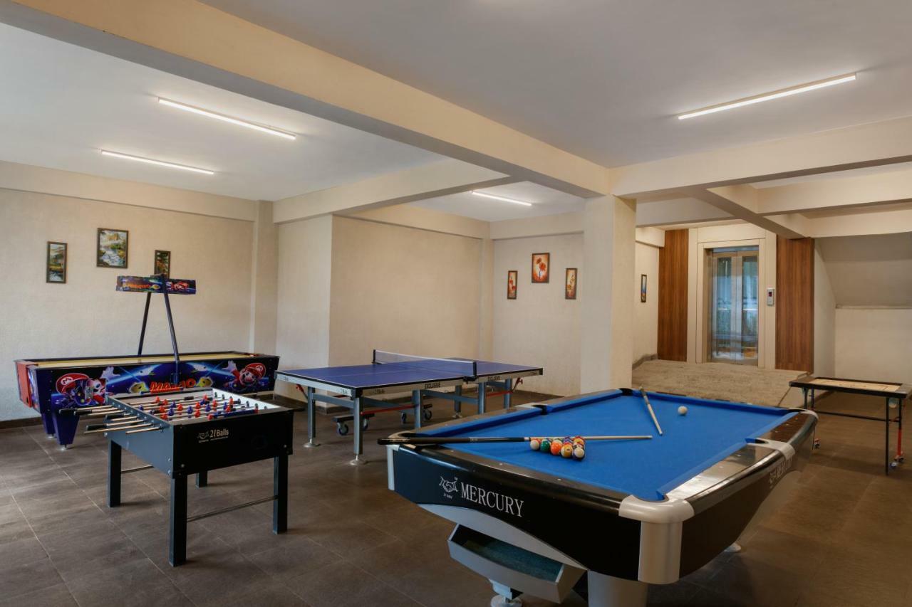 Alokik Resort- Pure Veg Manāli Eksteriør bilde